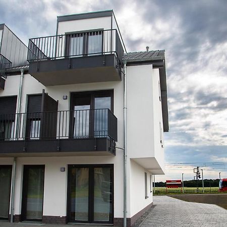Rheinapart Hotel Und Boardinghouse Bornheim  Exterior photo